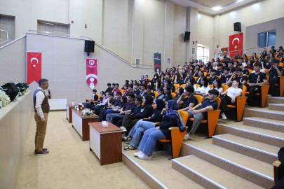 HBB öğrencileri sınavda sürecinde yalnız bırakmıyor