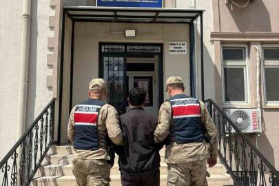 Hırsızlık suçundan aranan şahıs yakalandı