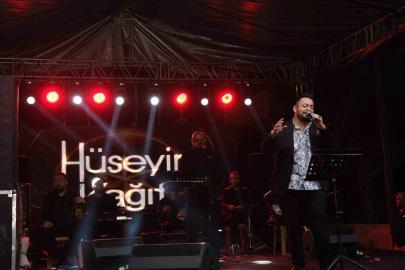 Hüseyin Kağıt Sarıgöl’ü coşturdu