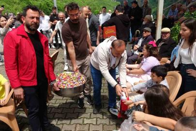İki asırlık gelenek çocukların bayram sevincine dönüşüyor