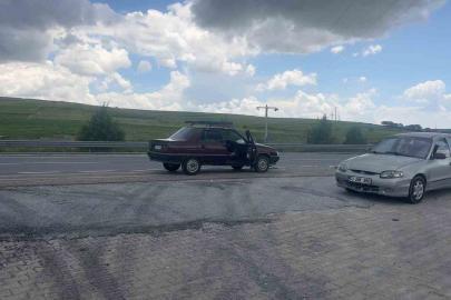 İki otomobilin çarpıştığı kazada bir kişi yaralandı