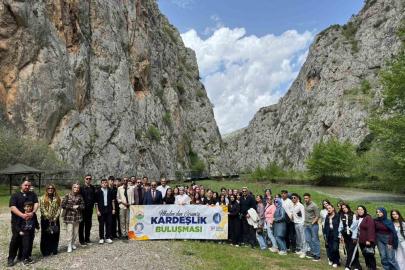 İlkadımlı gençlerden Çorum’a kültür ve doğa gezisi