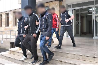 İnşaat alanında suçüstü yakalanan 2 hırsızlık şüphelisi tutuklandı