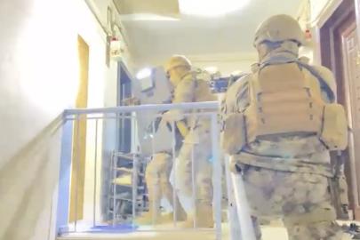 İş insanlarına zorla çek imzalattıran şebekeye Organize Polisi’nden darbe