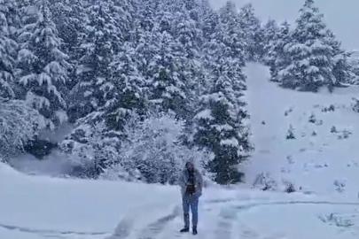 Isparta’da mayıs ayında kar bereketi kartpostallık görüntüler oluşturdu