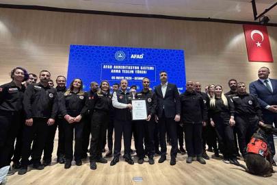 İstanbul’da 2 bin 141 arama kurtartma gönüllüsü AFAD peçini taktı