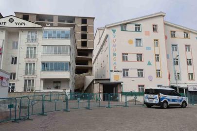 İstinat duvarı çöken inşaatta çalışmalar durduruldu
