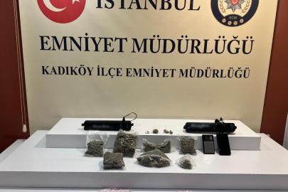 Kadıköy’de narkotik operasyonu: İş yerindeki gizli bölmeden uyuşturucu çıktı
