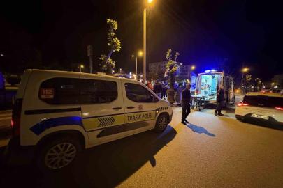 Kastamonu’da motosiklet park halindeki otomobile çarptı: 1 yaralı