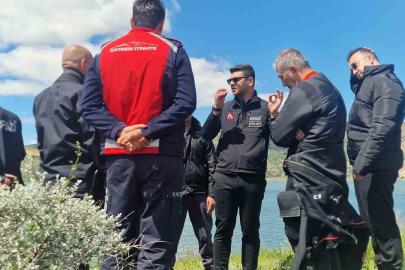 Kaymakam Öztoprak: "Arama faaliyetleri 51 personel, 13 dalgıç ve 6 bot ile titizlikle devam etmektedir"