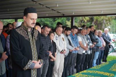 Kayseri’deki feci kazada hayatını kaybeden intern doktor Sakarya’da defnedildi