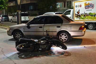 Keşan’da otomobil ile çarpışan motosiklette 2 kişi yaralandı