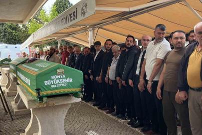 Konya’da oğulları tarafından öldürülen çift, son yolculuğuna uğurlandı