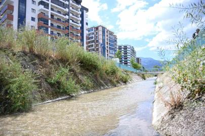 Manisa’daki dere yatakları temizleniyor
