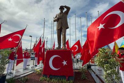 Marmaris’te 19 Mayıs coşkusu çelenk sunumu ile başladı