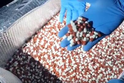 Mersin’de 317 bin 285 adet uyuşturucu hap ele geçirildi
