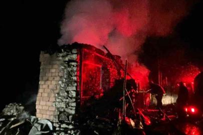 Müstakil evde çıkan yangında yaşlı kadın yaralandı