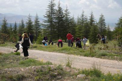 Niğde’de ’Ormanı sev, yeşili koru’ mesajı ile sahaya çıkıldı