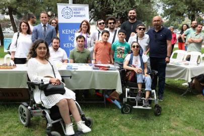 Nilüfer’de engeller sevgi ile aşılıyor