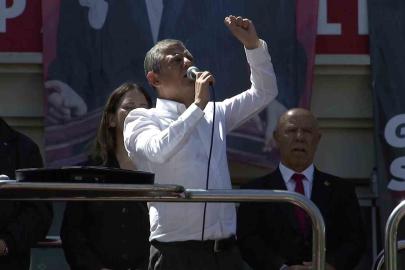 Özgür Özel: "Derhal kurultay yapılmalıdır, hangi delegeyle istiyorsanız derhal bir kurultay yapın"