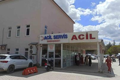 Polis memuru eşini ayaklarından vurdu