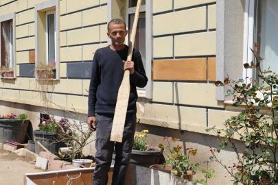 Sakarya’da taşkın sonrası ’Venedik’ manzarası: Evine kayıkla gitti