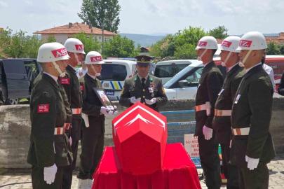 Şehidin Tokat’taki kabri ailesinin isteği üzerine İstanbul’a gönderildi