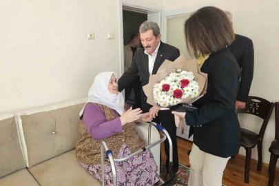 Şehit annelerine anlamlı Anneler Günü ziyareti