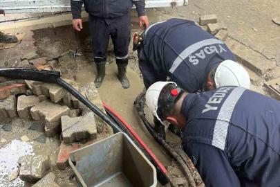 Selin vurduğu Havza’da elektrik dağıtım şirketinin çalışmaları kesintisiz devam ediyor