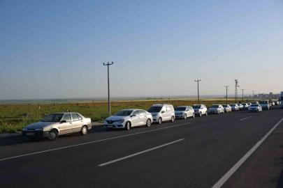 Siverek’te gelincik tarlaları binlerce kişinin uğrak noktası haline geldi