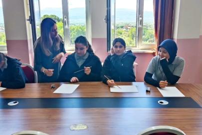 Sultanhisar’da öğrencilere hat sanatı eğitimi verildi