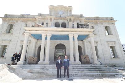 Tarihi valilik binasında restorasyon çalışmaları sürüyor