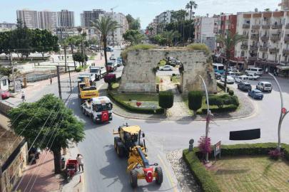 Tarsus Belediyesine yeni hizmet araçları kazandırıldı