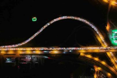 Tatilciler dönüş yoluna geçti, kilometrelerce kuyruk oluştu: 43 ilin bağlantı noktası görüntülendi