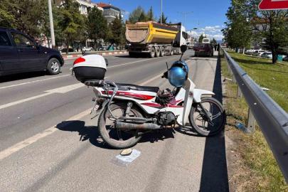 Tavşanlı’da otomobil motosiklete çarptı: 1 ağır yaralı