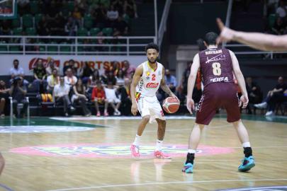 TBL play-off yarı final: Göztepe Basketbol: 73 - Parmos Bordo BK: 71