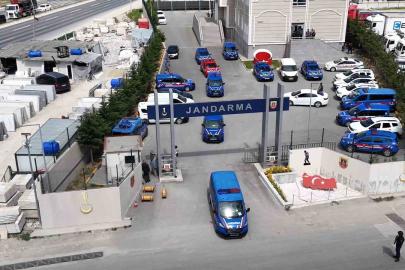 Tekirdağ’da dar sokaklarda huzur uygulaması: 21 aranan şahıs yakalandı