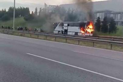TEM’de yolcu otobüsü alev alev yandı