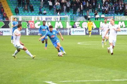Trendyol Süper Lig: Çaykur Rizespor: 1 - Konyaspor: 1 (İlk yarı)