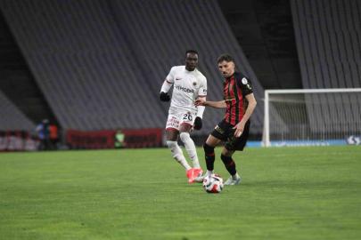Trendyol Süper Lig: Fatih Karagümrük: 1 - Gençlerbirliği: 0 (Maç sonucu)