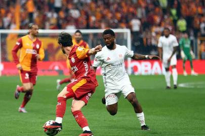 Trendyol Süper Lig: Galatasaray: 0 - Antalyaspor: 0 (Maç devam ediyor)