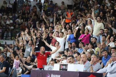 Turgutlu’da kadın basketboluna büyük ilgi