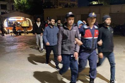 Ülkeye kaçak yollarla giren 7 şahıs yakalandı