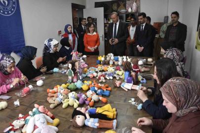 Üniversite öğrencilerinden gönül köprüsü: "Ekrandan İlmeğe, Kalpten Kardeşe" dayanışması