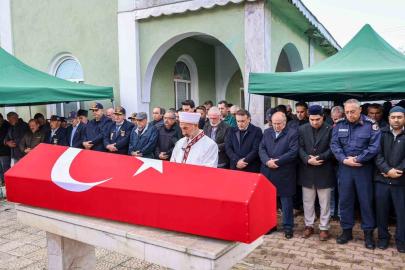 Vefat eden Kıbrıs gazisi son yolculuğuna uğurlandı