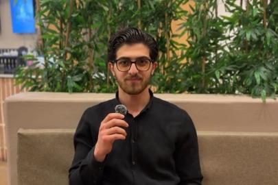Yavru tilki yılan avladı, yediği anlar cep telefonu kamerasına yansıdı