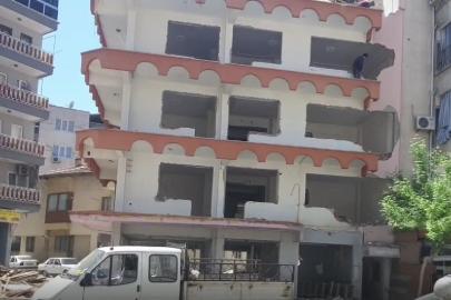Yıkım firmasından açıklama: "Tüm tedbirlerimizi aldık, yıkım ruhsatımız mevcut"