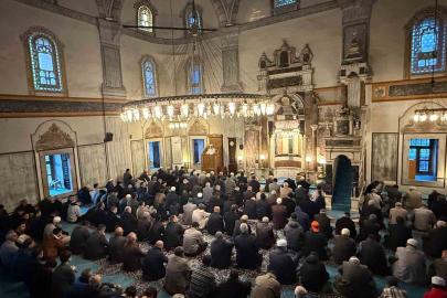 Yozgatlılar, bayram namazında Çapanoğlu camisinde saf tuttu