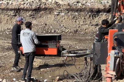 Yüksekova’da depreme dayanıksız olduğu için yıkılan okul "Jet Grout" sistemiyle yeniden yükseliyor