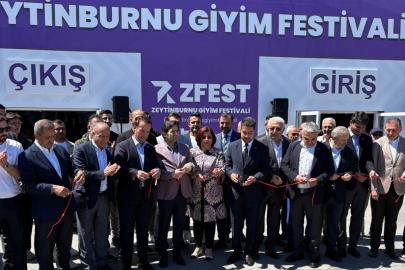 Zeytinburnu’nda giyim festivaline yoğun ilgi
